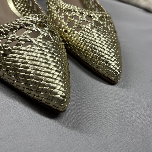 Donald Pliner Womens Shoes Size 7.5 Ike Slingback Kitten Heels Gold Pointy Toe - Picture 11 of 13